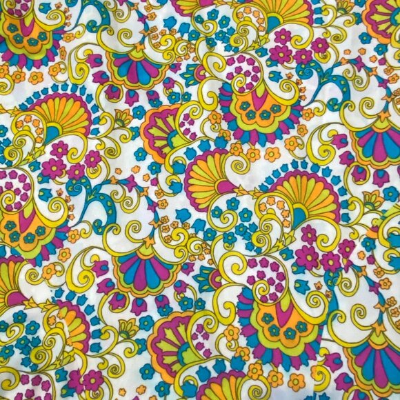 94 (VWC) Vintage. Womens. Handcrafted. Wild Paisley. Dress. - Picture 7 of 16